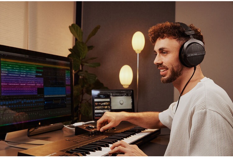 Beyerdynamic DT990 Pro 250 產品外觀