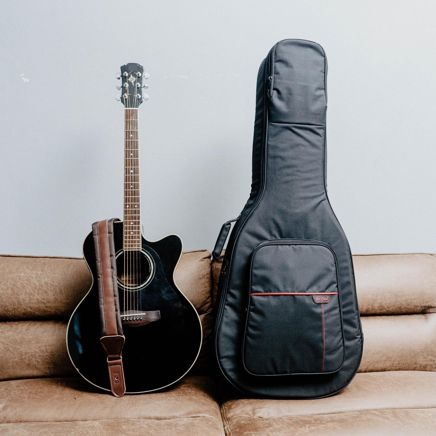 Dr. Case Premier Acoustic Guitar Bag 產品外觀