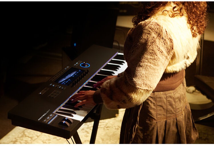 Native Instruments Komplete Kontrol S61 MK3 產品外觀