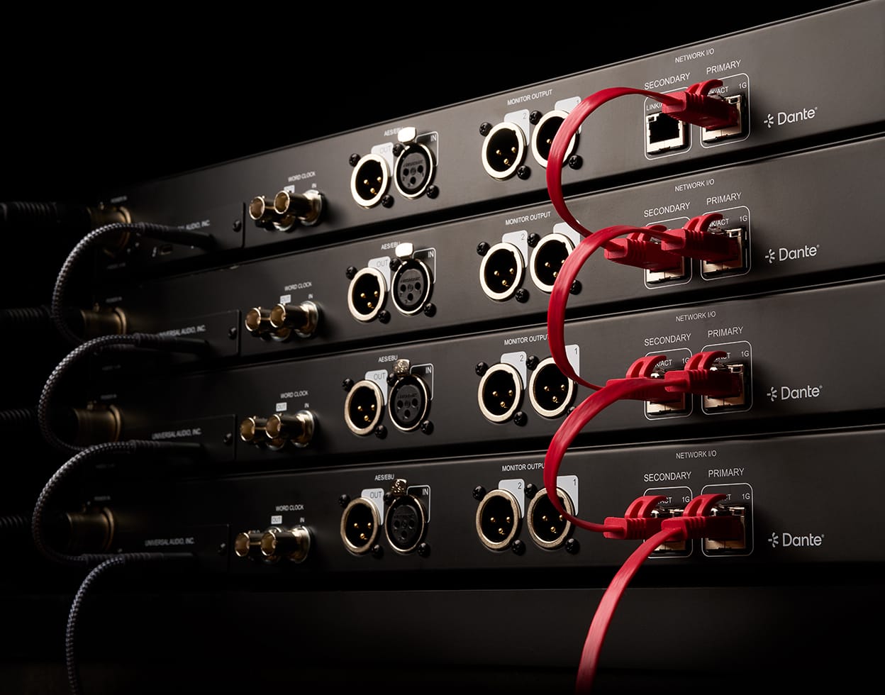 UAD Apollo x16D Gen 2 Ess+ 產品外觀