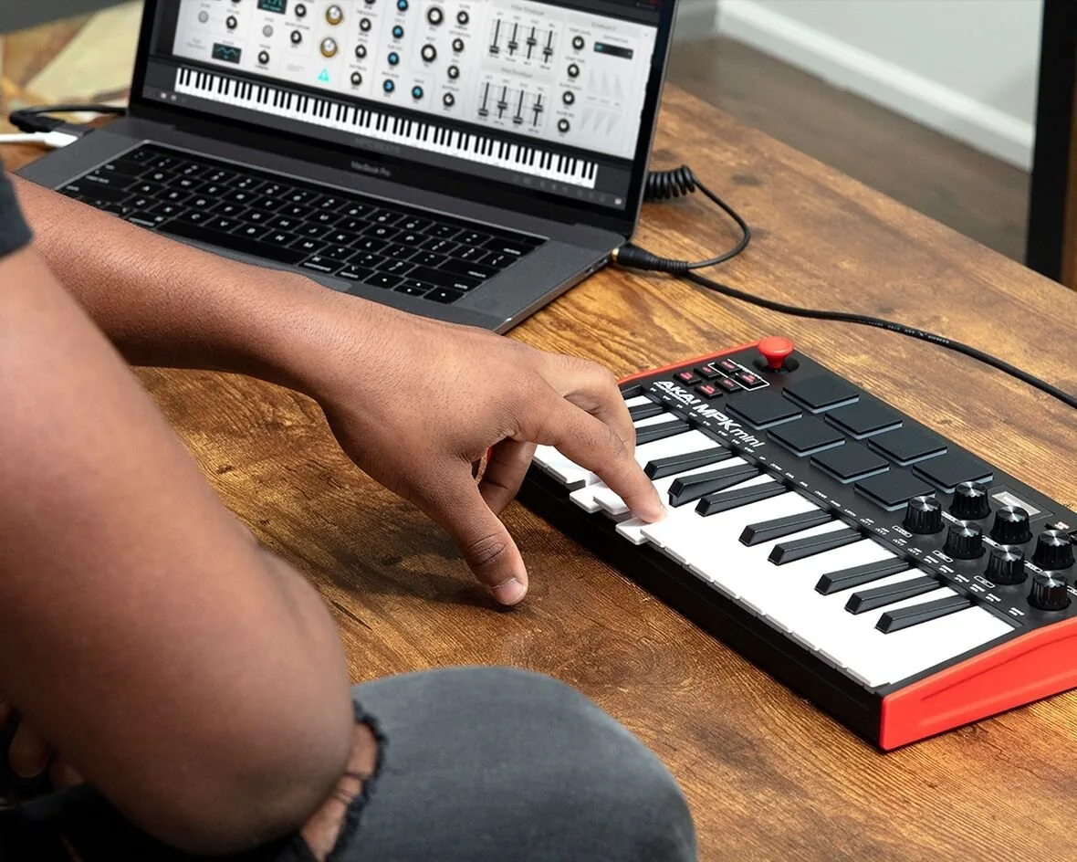 AKAI MPK Mini MK3 MIDI 使用情境