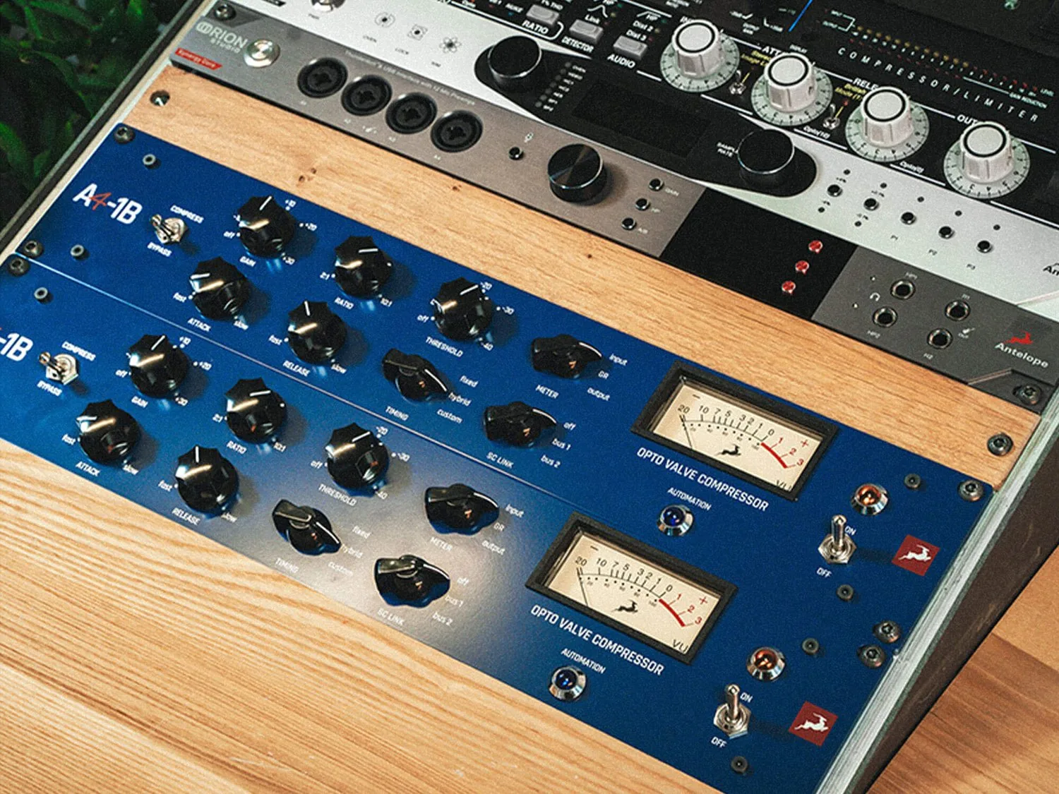 Antelope A4-1B Opto Valve Compressor 使用情境