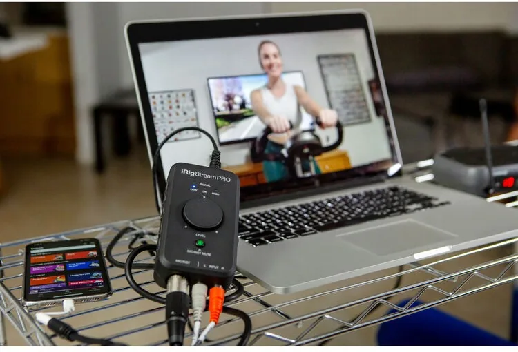 IK Multimedia iRig Stream Pro 配件展示