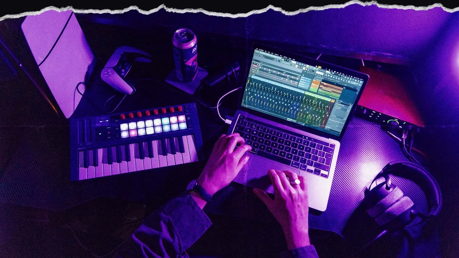 Novation FLkey 2 Mini 25 配件展示